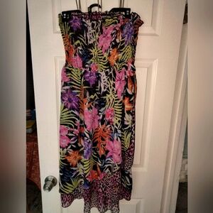 Vibrant smocked strapless dress Vintage Newport News Global Exclusive Large